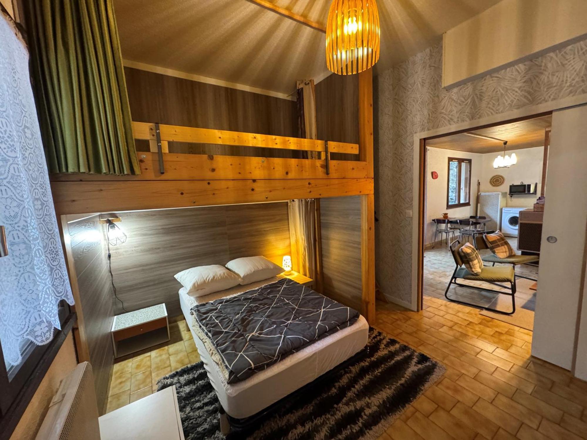 Appartement Vénosc-Les 2 Alpes , Rez de jardin Extérieur photo